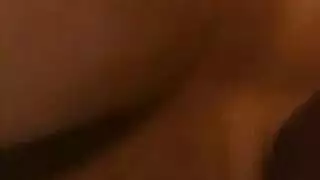 تصرخ من الوجع لالا حار