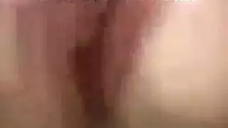 شقراء مغرية مدمنة على الحركات الجنسية اليومية